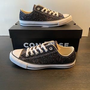 (Sold Out). Converse Chuck Taylor All Star